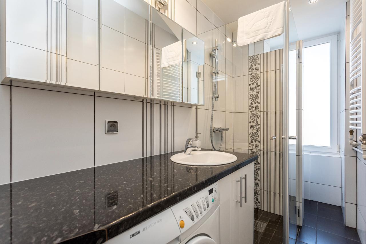 Apartament Chmielna By Your Freedom Warschau Exterior foto